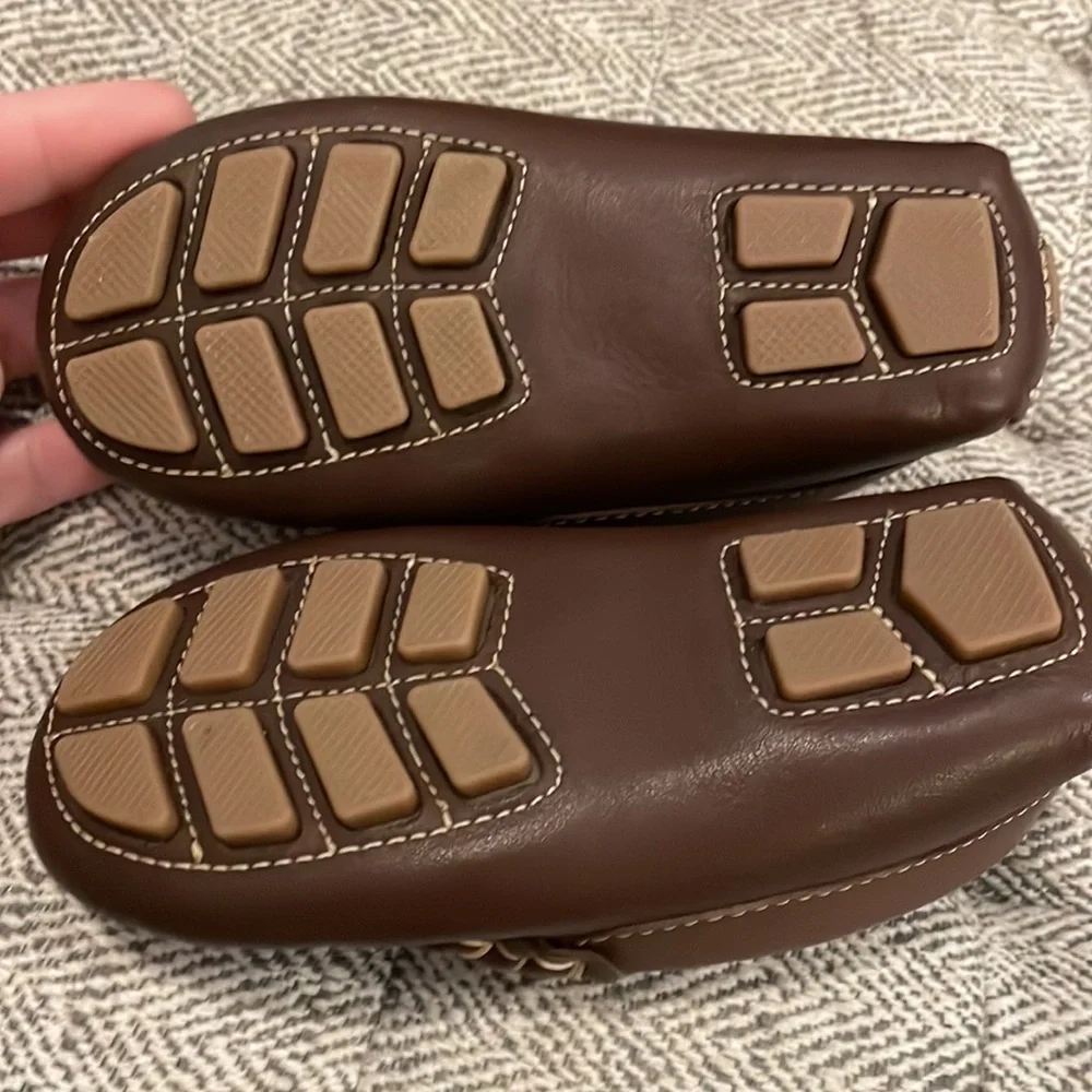 Kone driving moccasins size 5